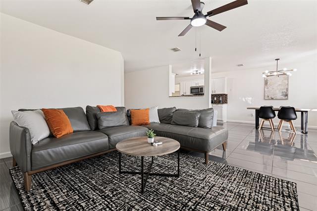 Foto del edificio - 1513 Lone Star Ct