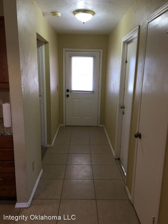 Foto del edificio - 3 br, 2 bath House - 631 E. 28th St.