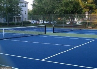 Foto del edificio - 304 Trinity Ct