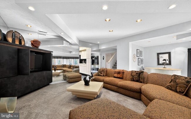Building Photo - 203 Sunshine Lakes Dr