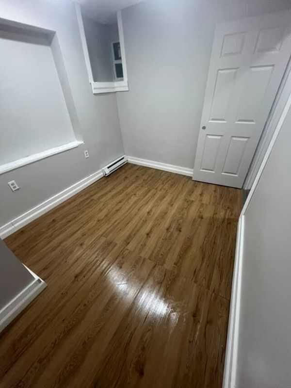 Foto del edificio - 262 W Fisher Ave