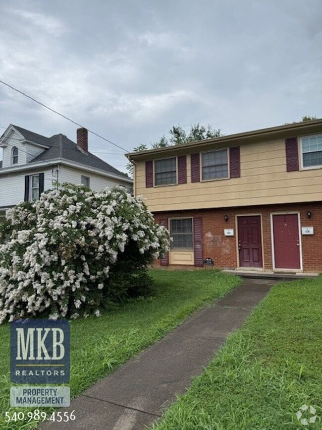 Building Photo - 524 Albemarle Ave SE
