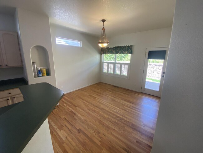 Building Photo - 5259 W 9th St Dr