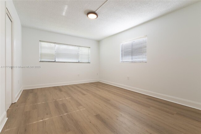 Foto del edificio - 8420 SW 133rd Avenue Rd