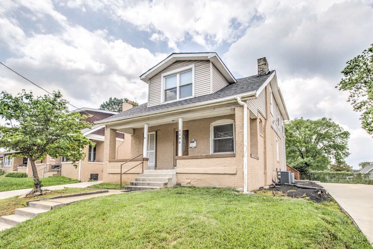 Foto principal - 2305 S Big Bend Blvd