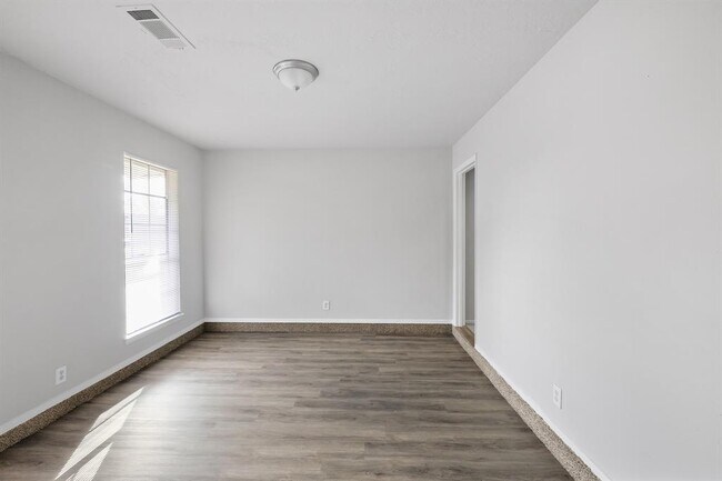 Foto del edificio - 6214 Paddington St