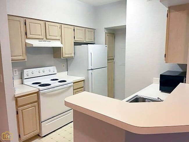 Building Photo - 23500 Walden Center Dr