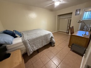 Building Photo - 5809 Lindo Paseo