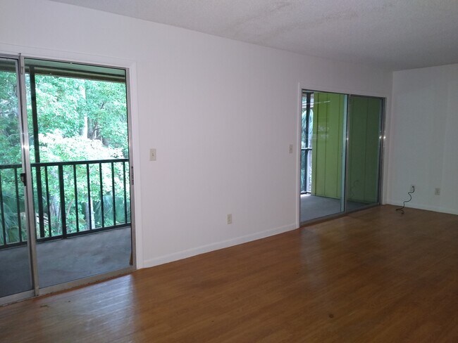Foto del edificio - Wax Myrtle Woods