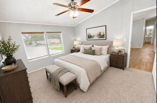 Building Photo - 33114 McKinley Cir