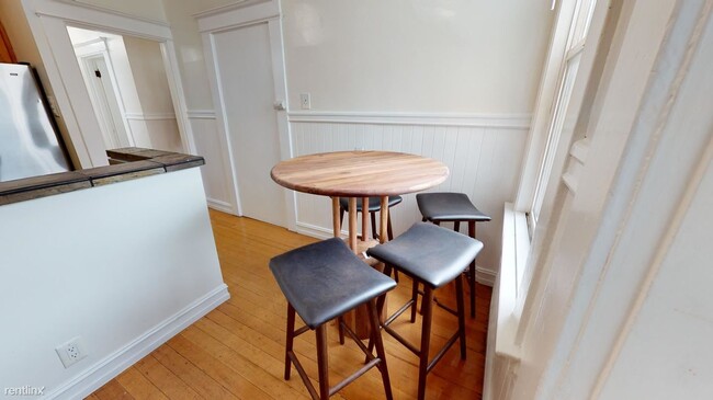 Building Photo - 1 br, 1.5 bath House - 52 Langton St Gorge...