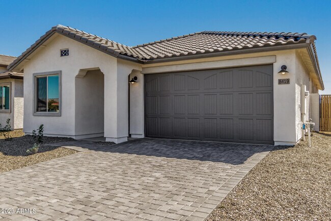 Building Photo - 8419 W Encinas Ln
