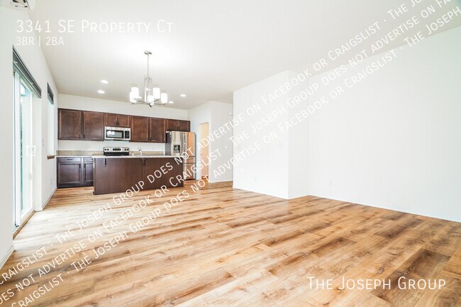 Foto del edificio - 3341 SE Property Ct