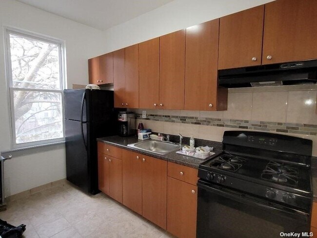 Foto del edificio - 170 Bradford St