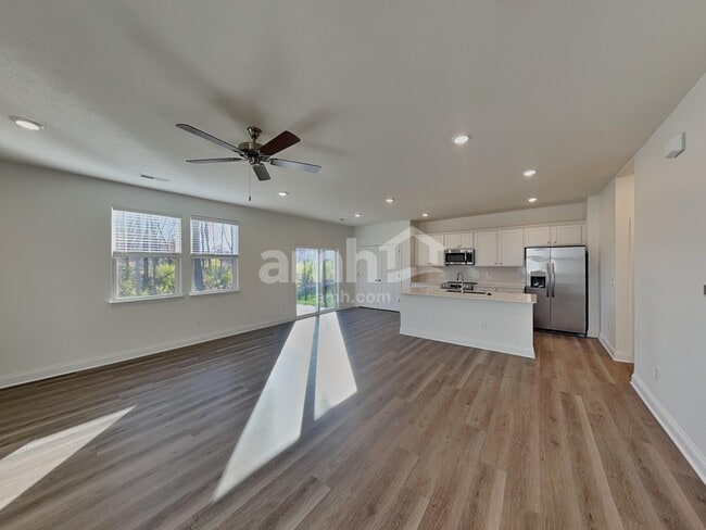 Building Photo - 1034 Heritage Blvd