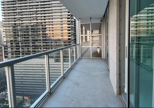 Foto del edificio - 1111 SW 1st Ave