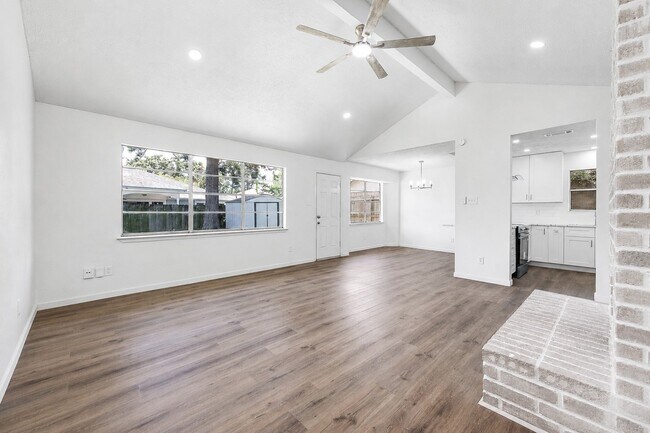 Building Photo - 6526 Lynngate Dr