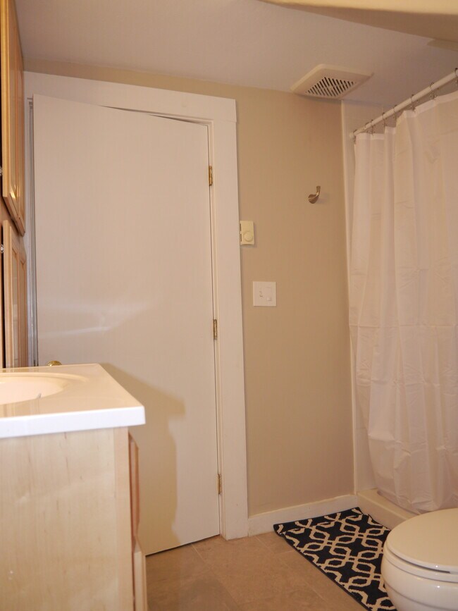 Foto del edificio - 8 School St