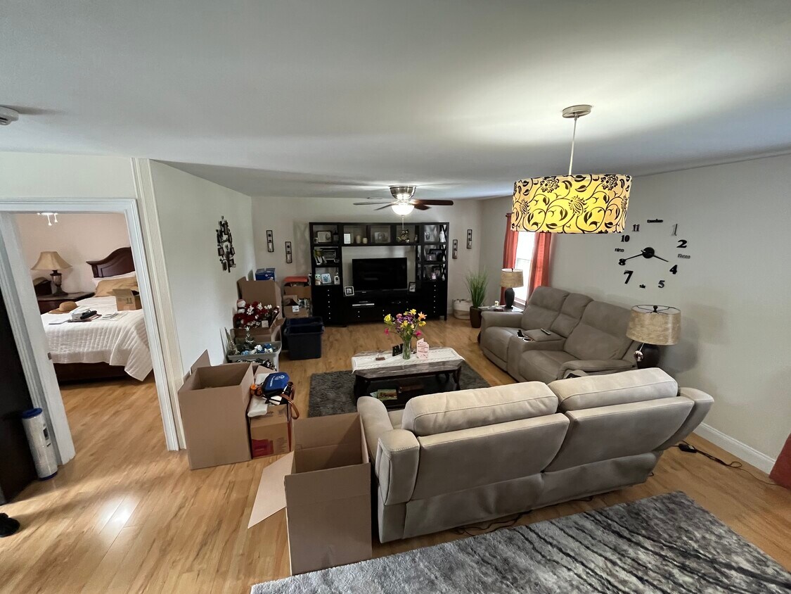 Foto principal - 56 Harrison Ave