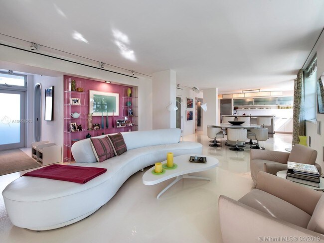 Building Photo - 301 Ocean Dr