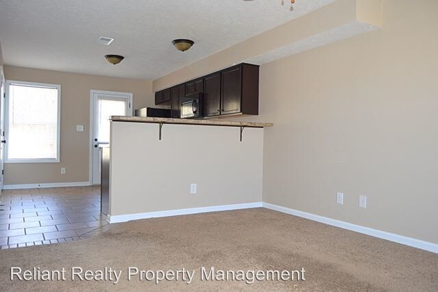 Foto del edificio - 685 Oliver Loop