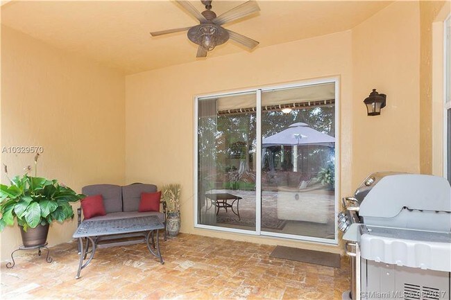 Foto del edificio - 4300 E Seneca Ave