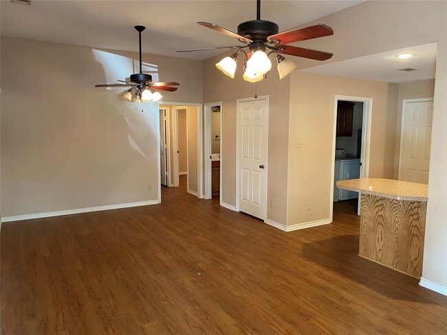 Building Photo - 224 Fairfield St