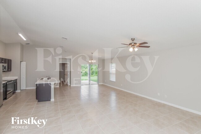 Foto del edificio - 811 Andrew St SE