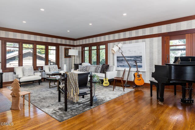Foto del edificio - 1344 Hillcrest Ave