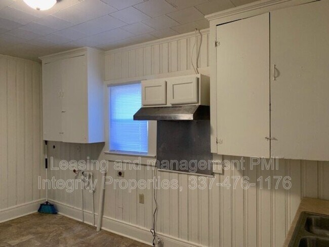 Foto del edificio - 113 Marcel St