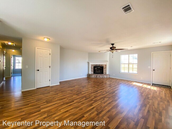 Building Photo - 4 br, 2 bath House - 2320 W Mobile Place