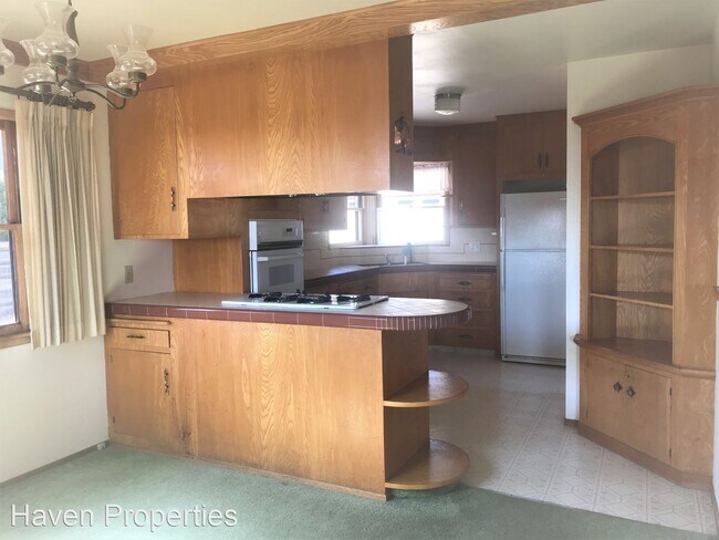 Building Photo - 3 br, 2 bath House - 218 Indio Dr