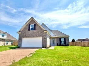 Building Photo - 135 Summer Rose Ln