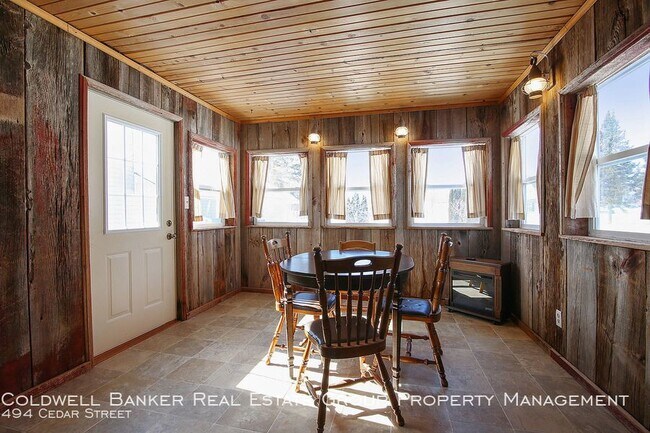 Foto del edificio - 494 Cedar Street