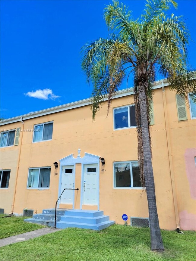 Building Photo - 483 NW 84th Ln