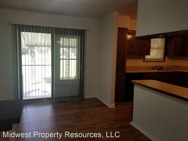 Building Photo - 3 br, 2 bath House - 18300 E 18th Terr