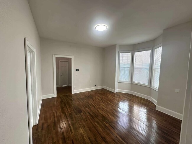 Foto del edificio - 360 Maria Ave