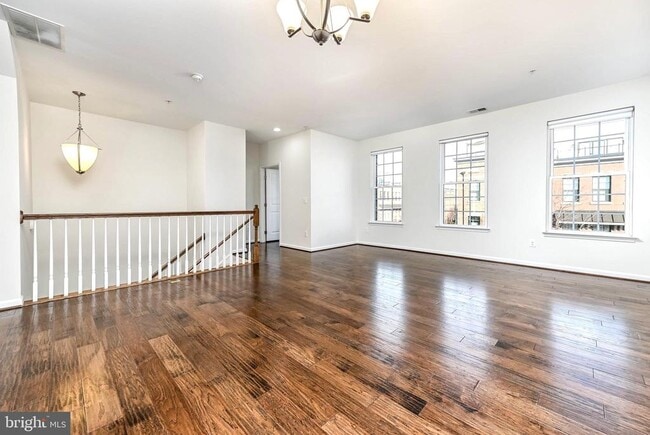 Building Photo - 459 Kornblau Terrace SE