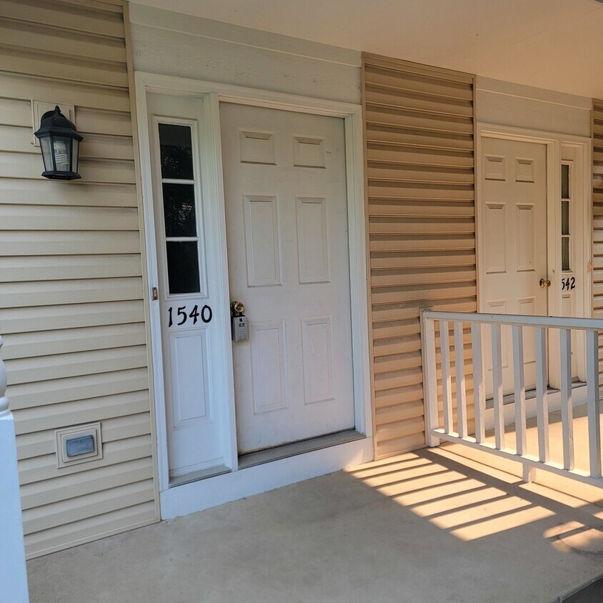 Foto del edificio - 1540 Hickory Rd