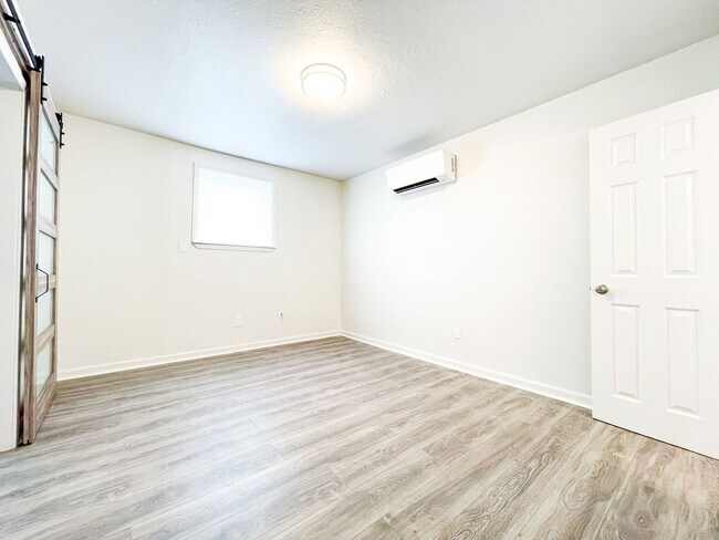Photo - 1BD/1BA Gated Complex in Central City Apartment