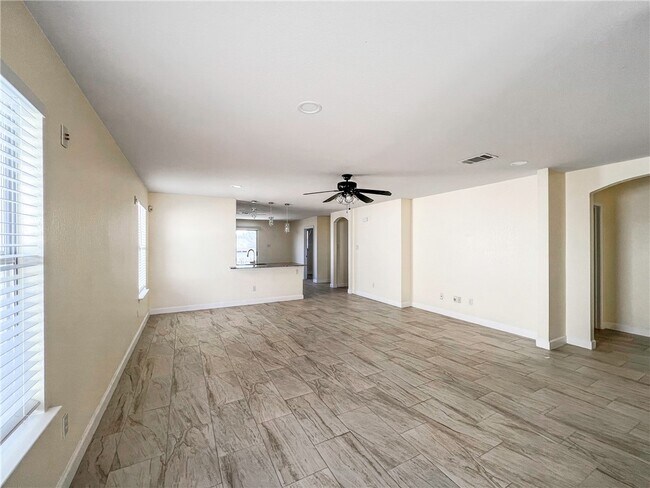 Foto del edificio - 116 Remington Dr