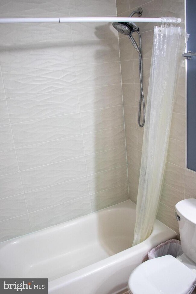 Foto del edificio - 28 Barberry Ct