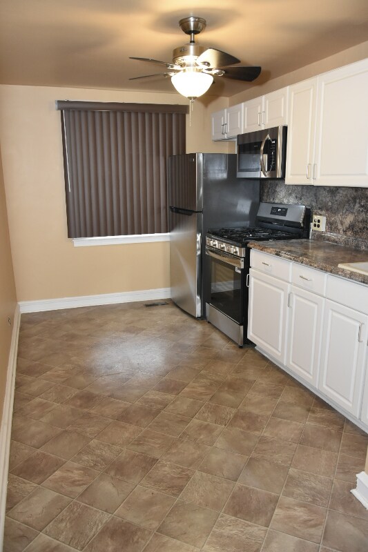 Building Photo - 3300 Indian Queen Ln