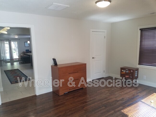 Foto del edificio - 2802 S Blair St