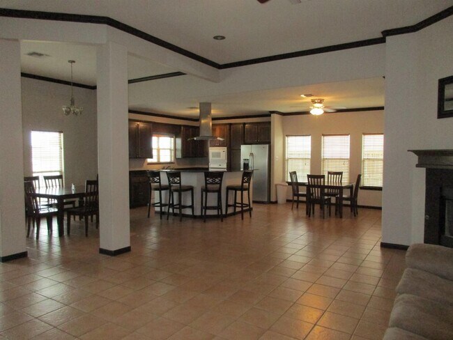 Foto del edificio - 15309 Gypsy Street