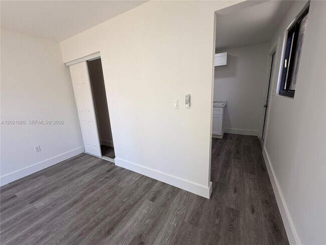 Foto del edificio - 16536 SW 54th St