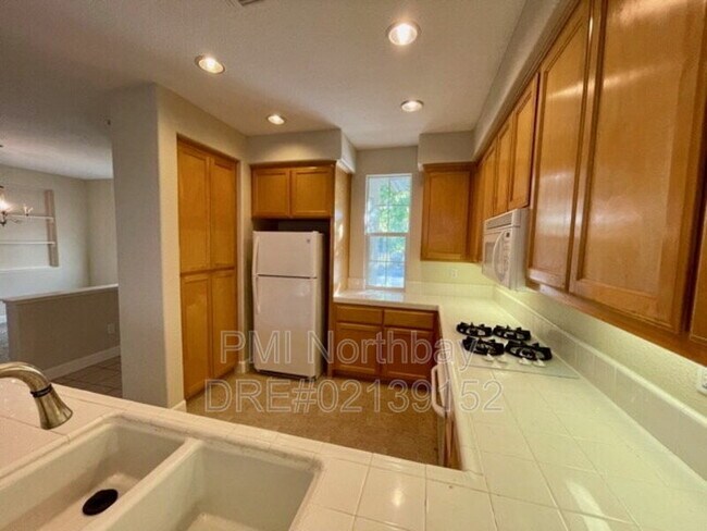 Foto del edificio - 6347 Newhaven Ln
