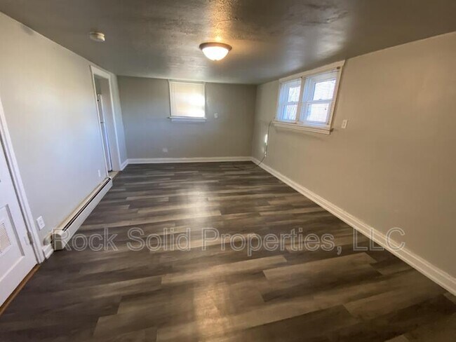Foto del edificio - 1319 E 20th St