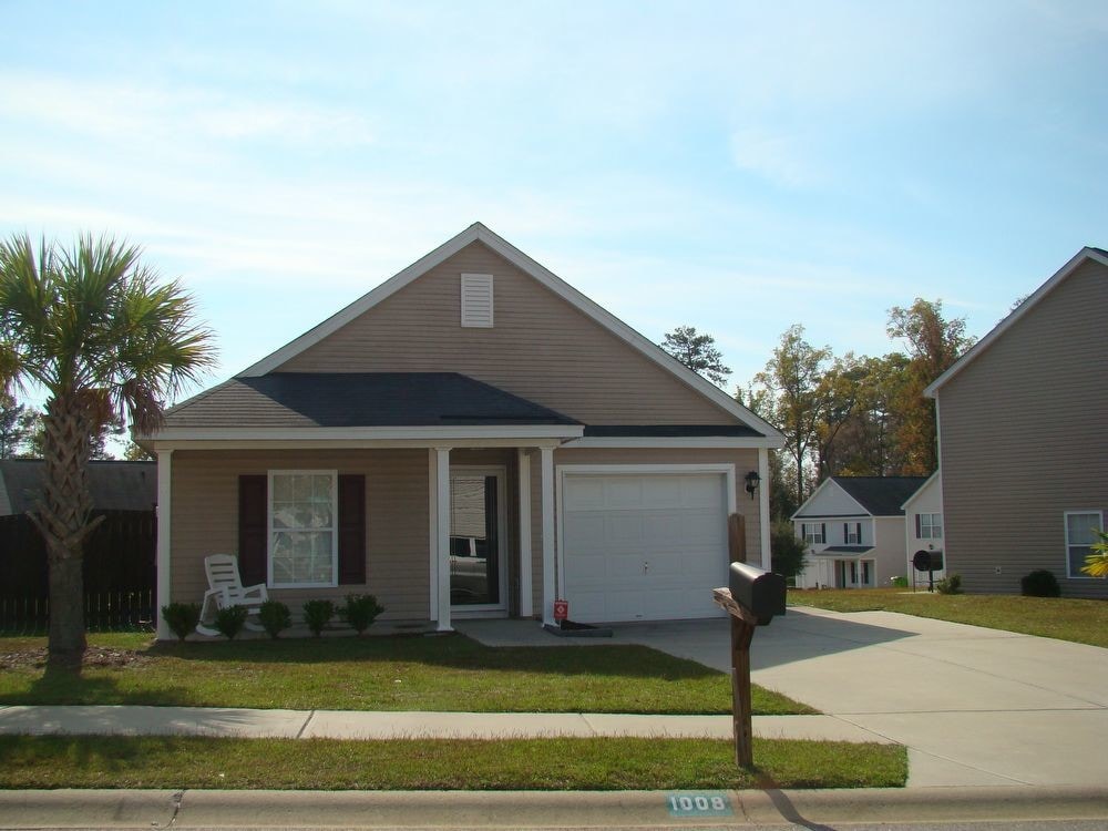 Primary Photo - 1008 Lake Village Dr