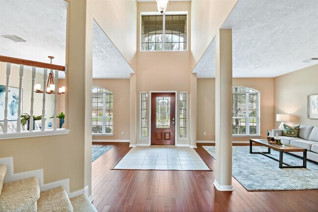 Building Photo - 8019 Spring Bluebonnet Dr